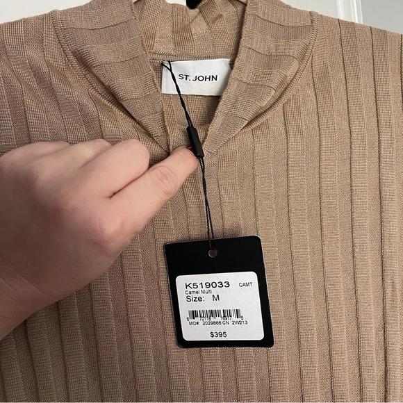 NWT St. John Camel Tan Shell Turtleneck Ribbed Top - Picture 2 of 5